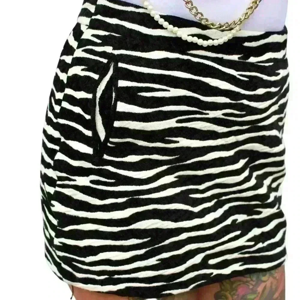 Morgan de Toi Zebra  Mini Skirt, S, Faux Wool Boho Y2K Sexy Goth Festival Style - Picture 4 of 16